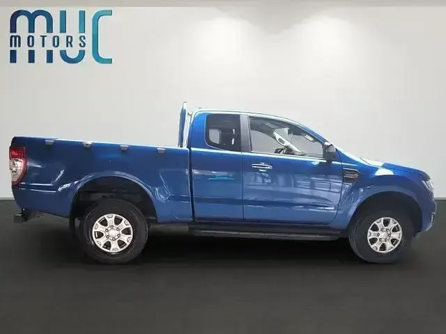 Gebraucht Ford Ranger XLT 170 PS (125 kW) 2021 Saphirblau metallic Pickup