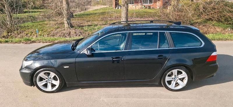Gebraucht BMW 530 235 PS (172 kW) 2009 Schwarz Kombi