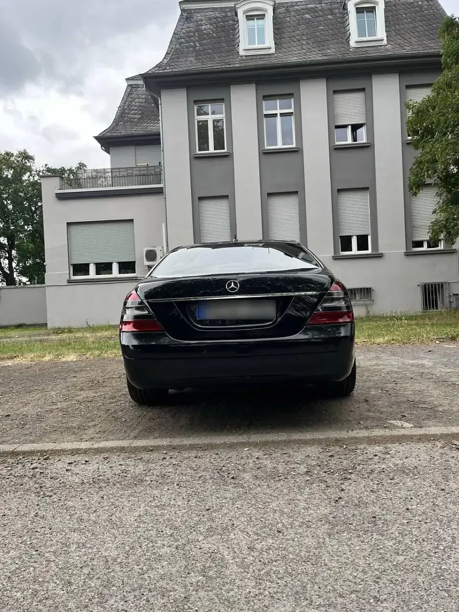 Gebraucht Mercedes 320 235 PS (172 kW) 2008 Schwarz Limousine