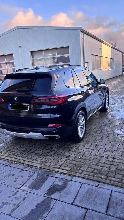 Schwarz Gebraucht 2019 BMW X5 Sport Line SUV | 37.000 € (Superpreis) - Bild 1/4