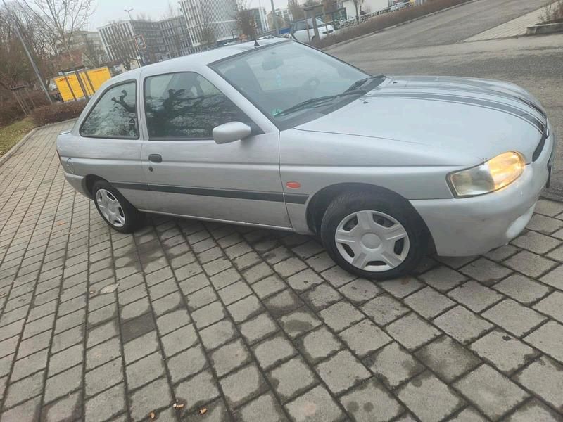 Silber Gebraucht 1998 Ford Escort Kleinwagen | 1.300 € - Bild 1/4