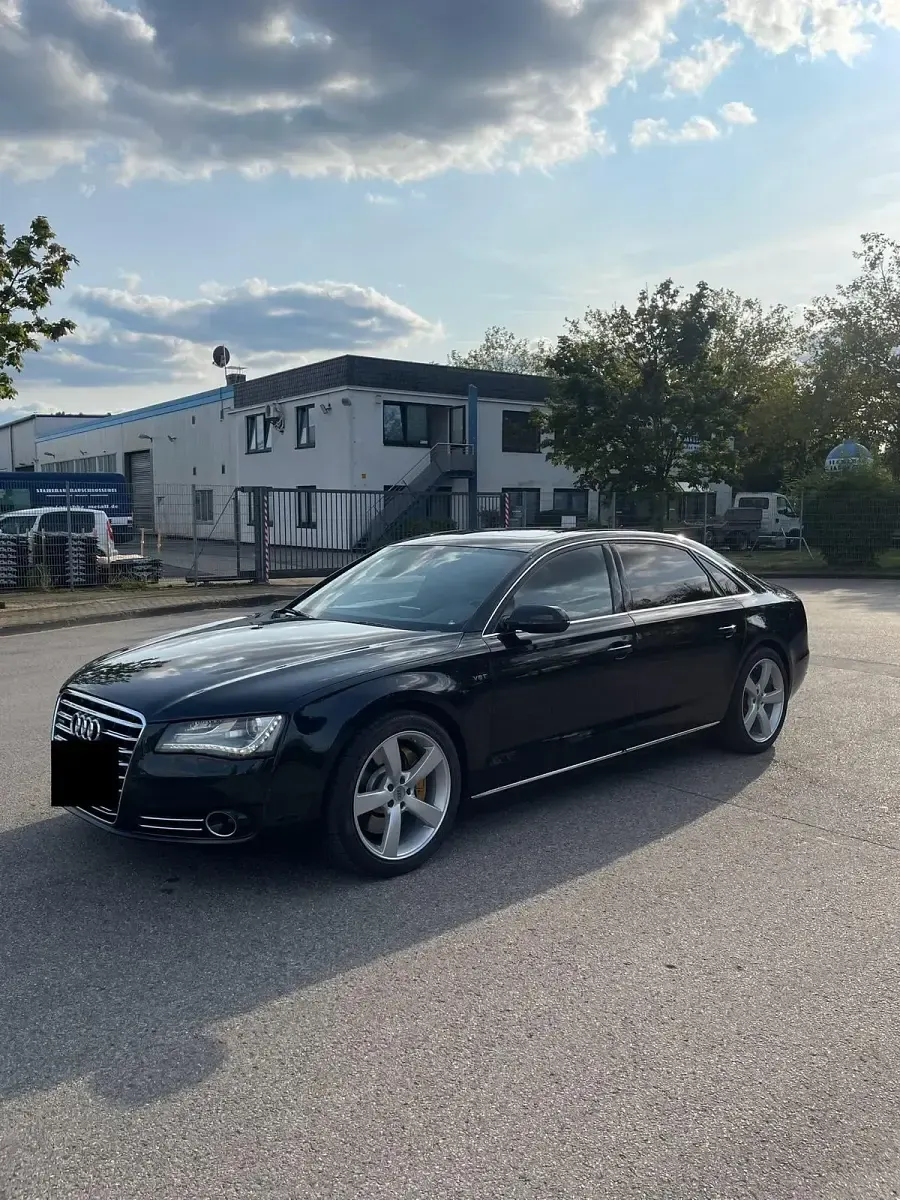 Gebraucht Audi A8L Ambiente 358 PS (263 kW) 2011 Blau Limousine
