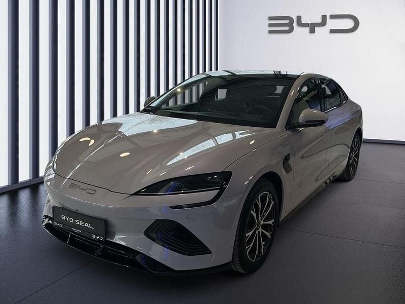 Grau Neu 2026 BYD Seal Comfort Limousine | 38.080 € (Superpreis) - Bild 1/4