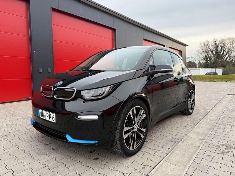 Schwarz Gebraucht 2020 BMW i3 Performance Limousine | 19.900 € (Fairer Preis) - Bild 1/4