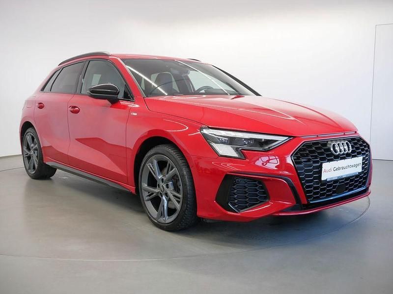 Gebraucht Audi A3 S-Line 150 PS (110 kW) 2022 Tangorot metallic Limousine
