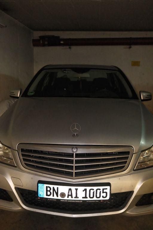 Gebraucht Mercedes C180 156 PS (114 kW) 2011 Silber Limousine