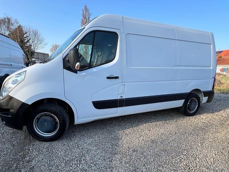 Gebraucht Renault Master 131 PS (96 kW) 2019 Weiß Van / Kleinbus