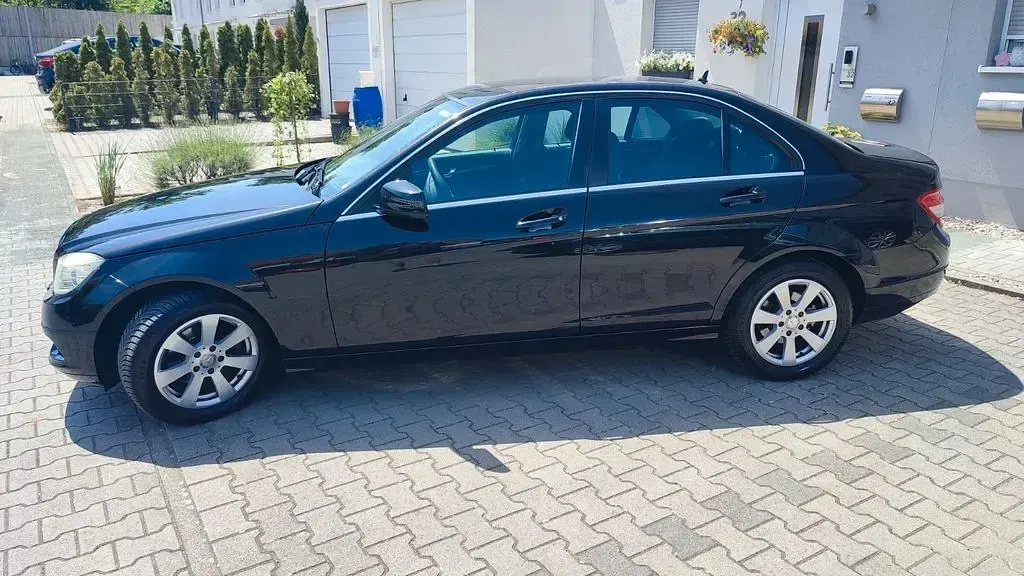 Gebraucht Mercedes C180 156 PS (114 kW) 2008 Schwarz Limousine