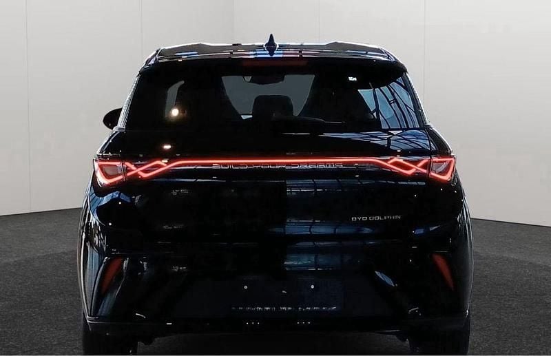 Neu BYD Dolphin Comfort 150 kW (204 PS) 2026 Schwarz Kleinwagen