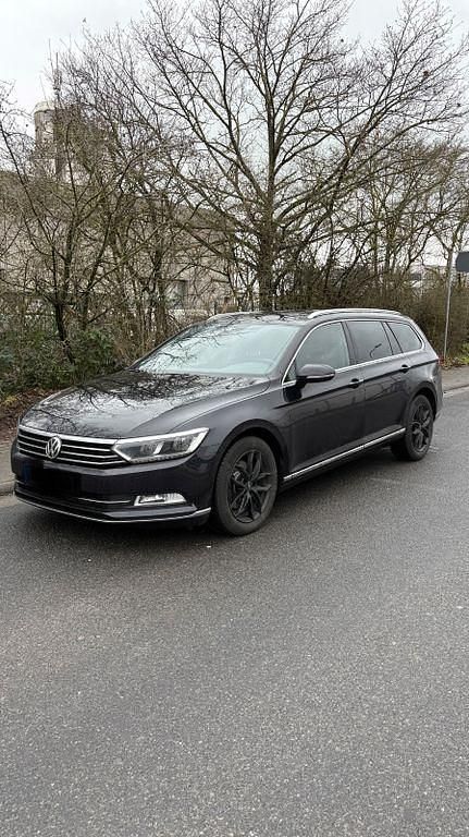Gebraucht VW Passat 190 PS (139 kW) 2019 Schwarz Kombi