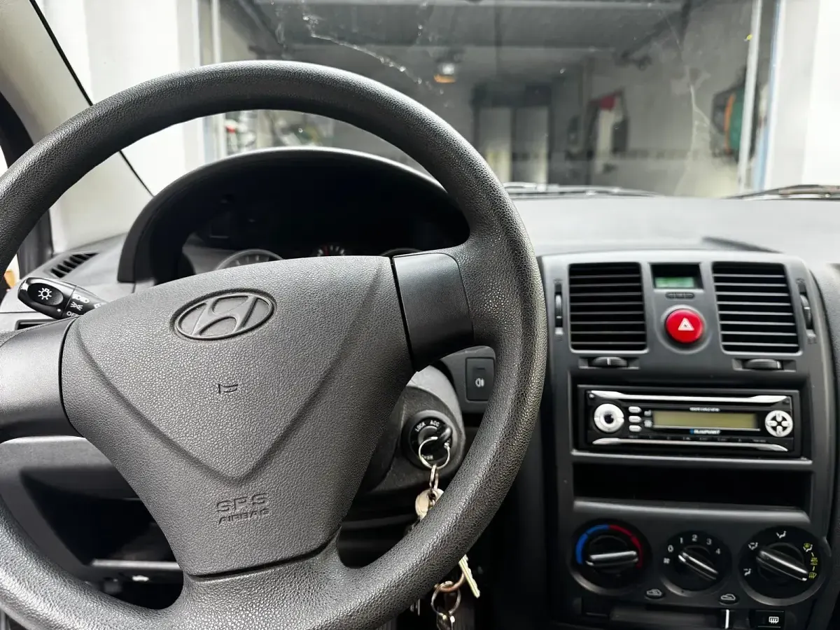 Gebraucht Hyundai Getz 66 PS (48 kW) 2007 Grau Kleinwagen