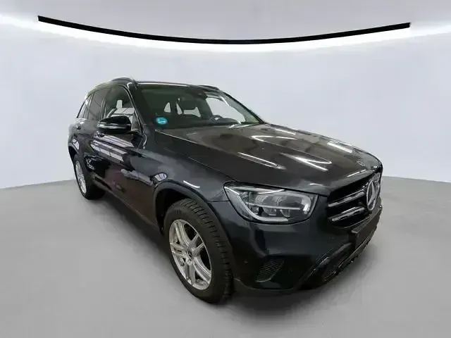 Second-hand Mercedes GLC300e 306 CP (225 kW) 2022 Gri SUV