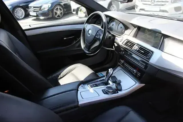 Gebraucht BMW 520 Comfort Edition 190 PS (139 kW) 2017 Schwarz Limousine