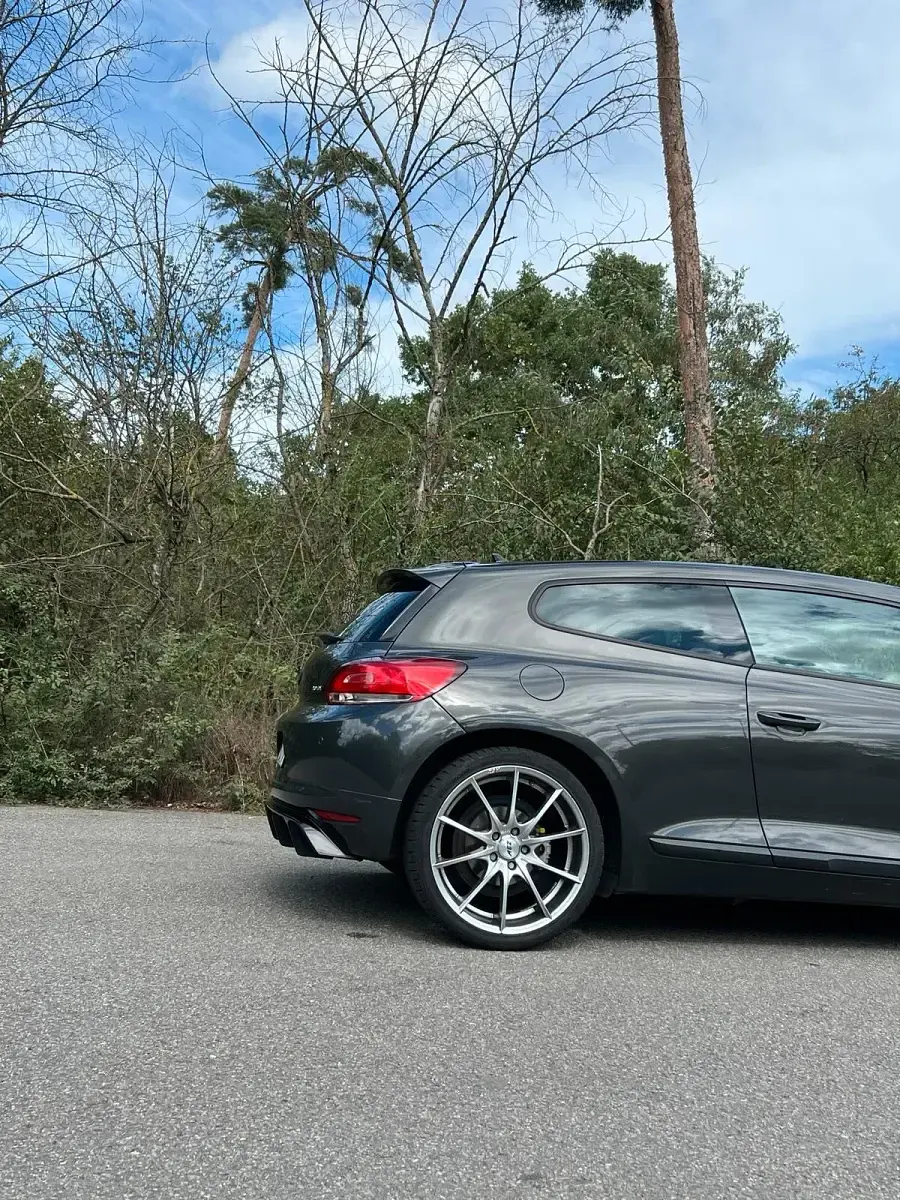 Second-hand VW Scirocco 140 CP (102 kW) 2010 Gri Coupe