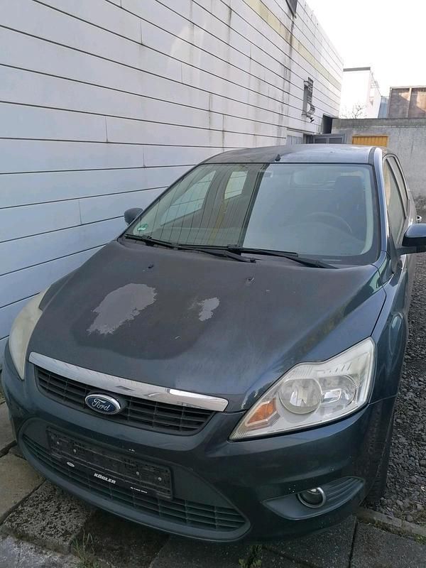 Gebraucht Ford Focus 100 PS (73 kW) 2008 Grau Kombi