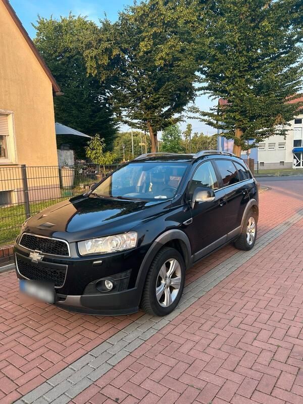 Schwarz Gebraucht 2012 Chevrolet Captiva SUV | 7.500 € (Fairer Preis) - Bild 1/4