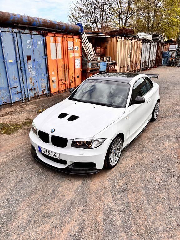 Gebraucht BMW 135 Performance 306 PS (225 kW) 2011 Weiß Kleinwagen