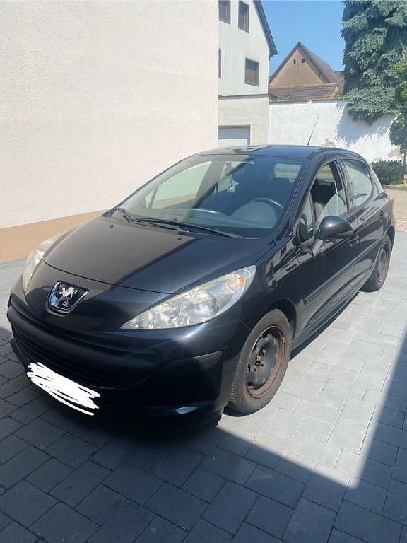 Schwarz Gebraucht 2009 Peugeot 207 Tendance Limousine | 3.199 € (Etwas zu teuer) - Bild 1/4