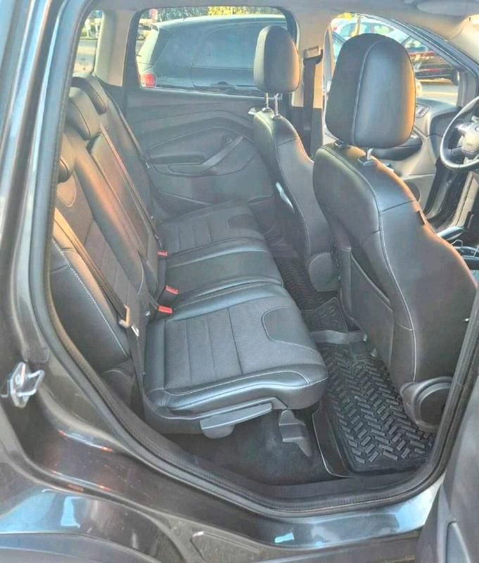 Gebraucht Ford Kuga Titanium 180 PS (132 kW) 2015 Silber SUV