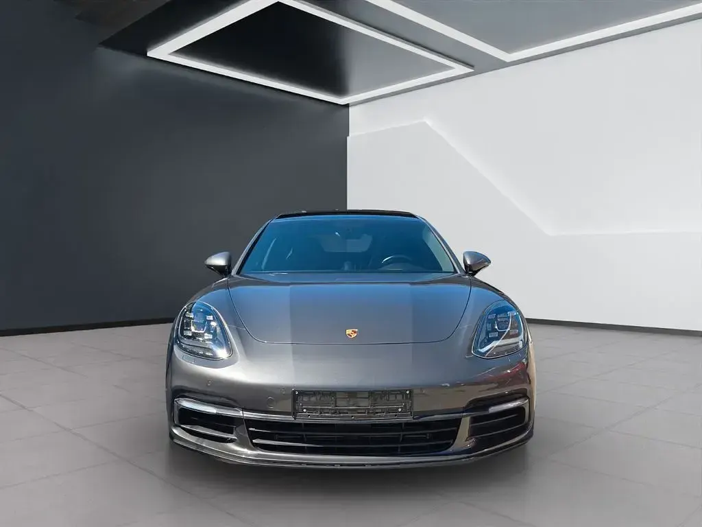 Gebraucht Porsche Panamera 4 330 PS (242 kW) 2018 Grau Kleinwagen