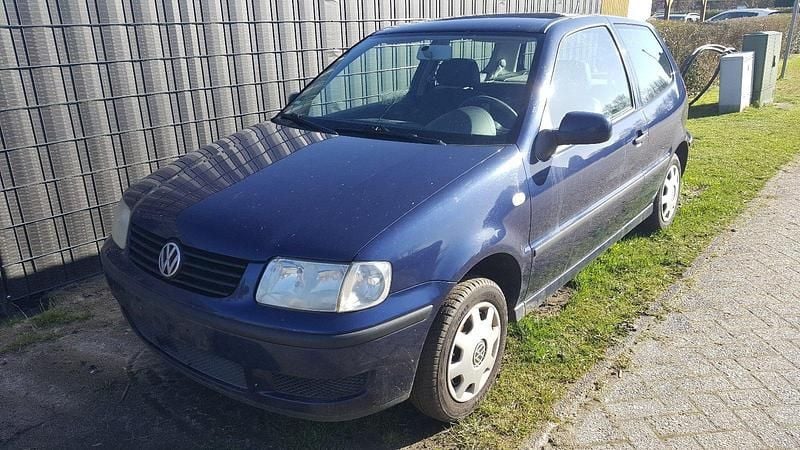 Usado VW Polo 50 HP (36 kW) 2001 Azul Citadino
