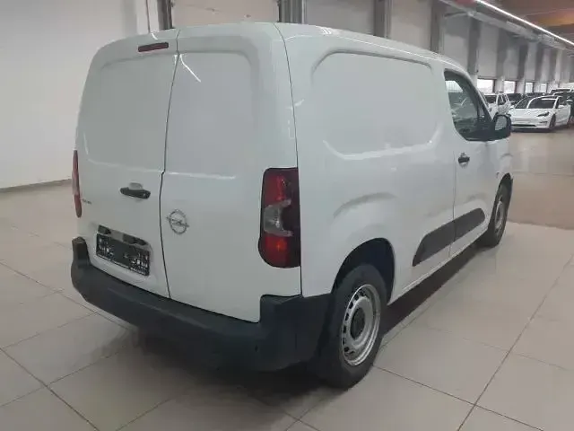 Gebraucht Opel Combo Selection 110 PS (80 kW) 2020 Andere Van / Kleinbus