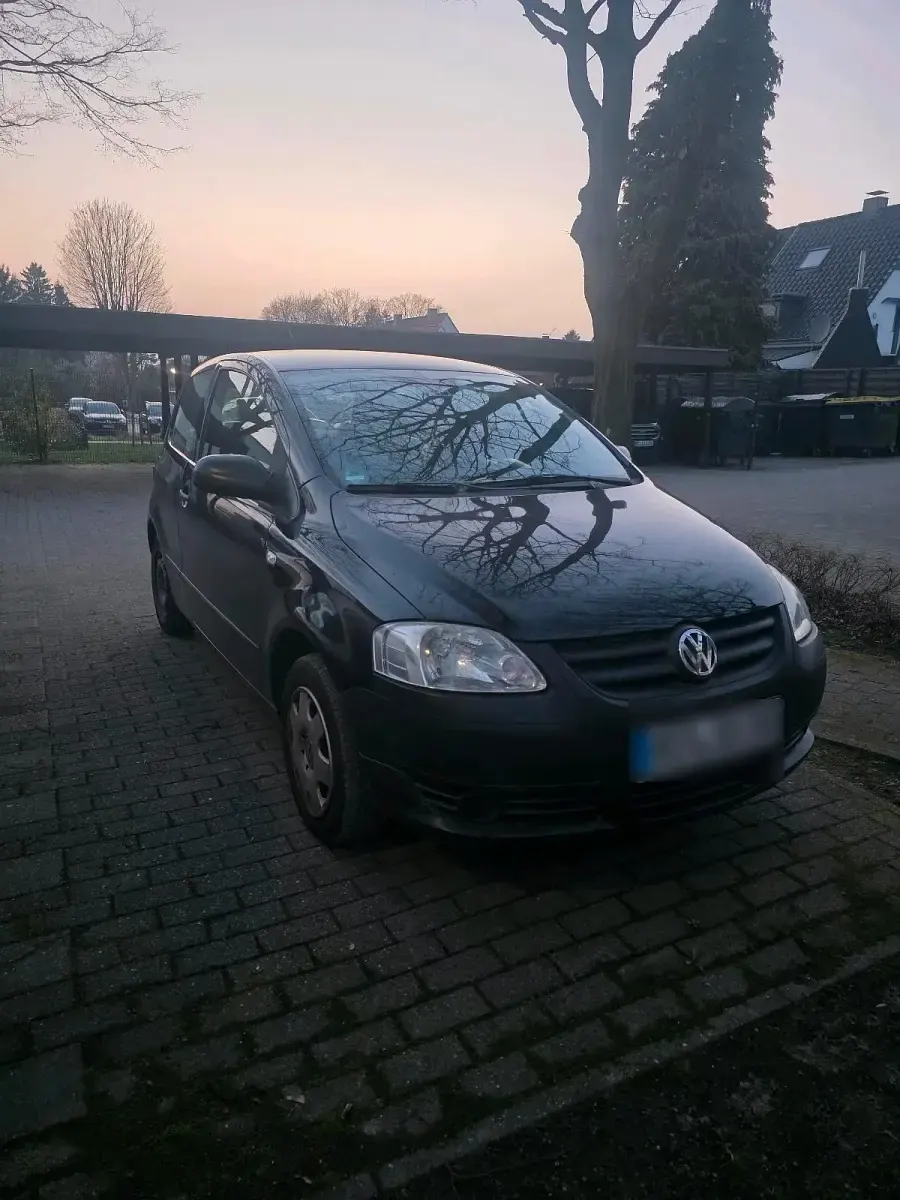 Gebraucht VW Fox 2011 Schwarz Kleinwagen