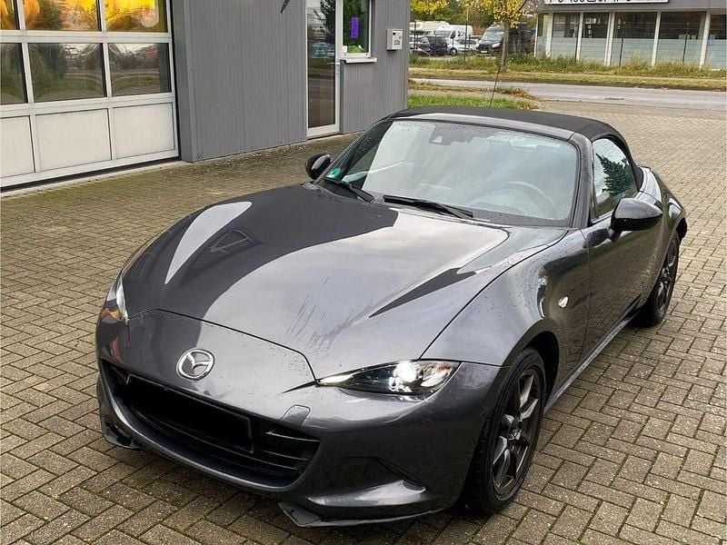 Grau Gebraucht 2017 Mazda MX5 Sports-Line Cabrio | 12.900 € (Superpreis) - Bild 1/4