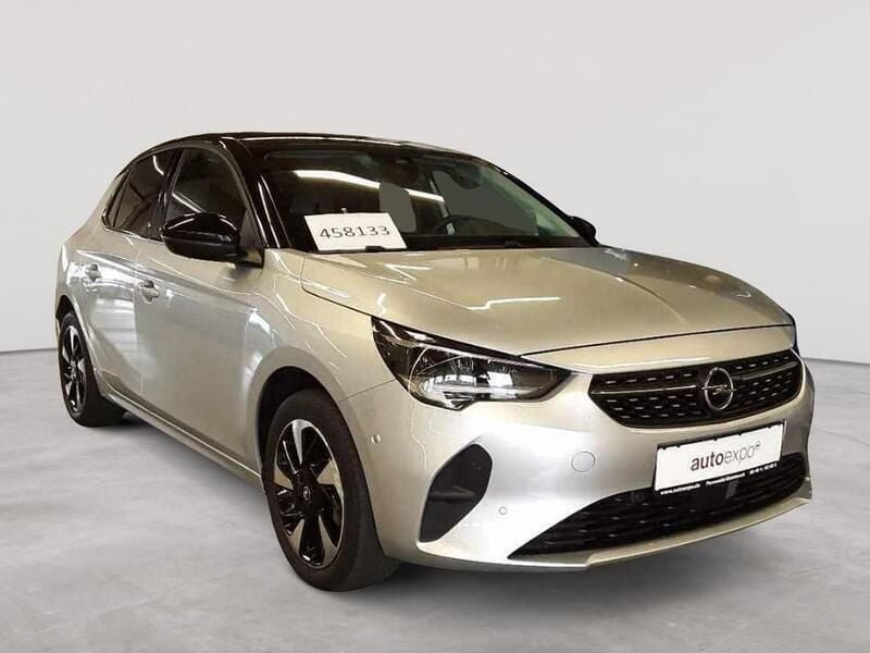 Kristall silber met./dach diamant schwarz met. Gebraucht 2022 Opel Corsa-e Elegance Kleinwagen | 15.390 € (Guter Preis) - Bild 1/4