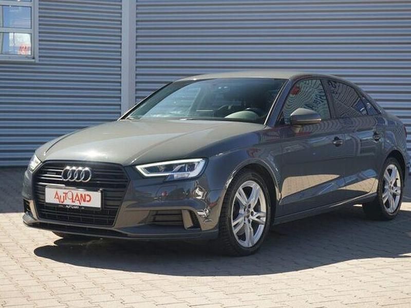 Gebraucht Audi A3 Design 184 PS (135 kW) 2018 Grau Limousine
