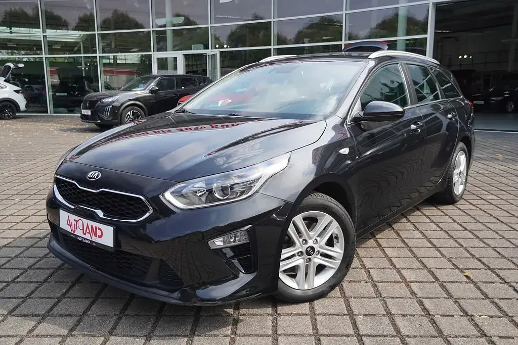 Gebraucht Kia Ceed Sportswagon Vision 160 PS (117 kW) 2021 Schwarz Kombi