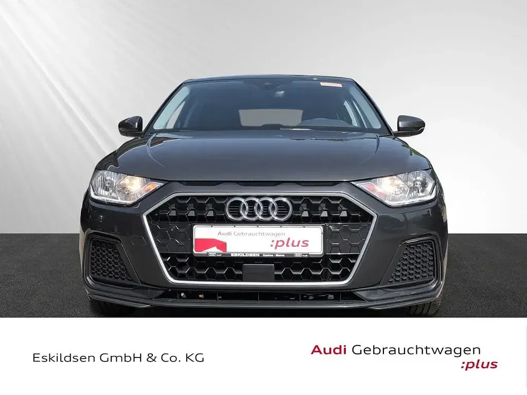 Gebraucht Audi A1 Sportback Advanced 110 PS (80 kW) 2021 Grau Kleinwagen