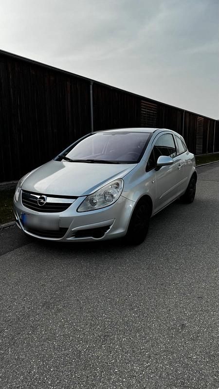 Gebraucht Opel Corsa 80 PS (58 kW) 2007 Silber Kleinwagen