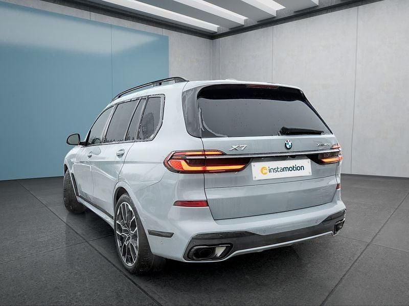Gebraucht BMW X7 340 PS (250 kW) 2025 Grau SUV