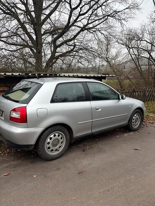 Gebraucht Audi A3 Ambiente 102 PS (75 kW) 2002 Silber Kleinwagen