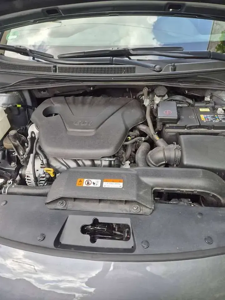 Gebraucht Hyundai i40 Premium 177 PS (130 kW) 2018 Grau Kombi