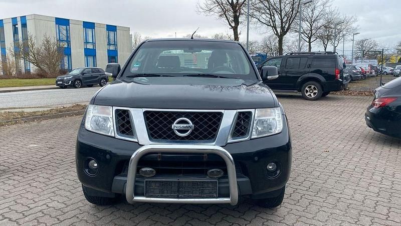Gebraucht Nissan Navara SE 190 PS (139 kW) 2011 Schwarz Pickup