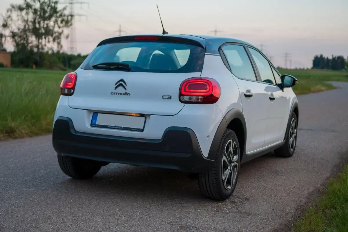 Gebraucht Citroën C3 PureTech 110 PS (80 kW) 2019 Weiß Kleinwagen