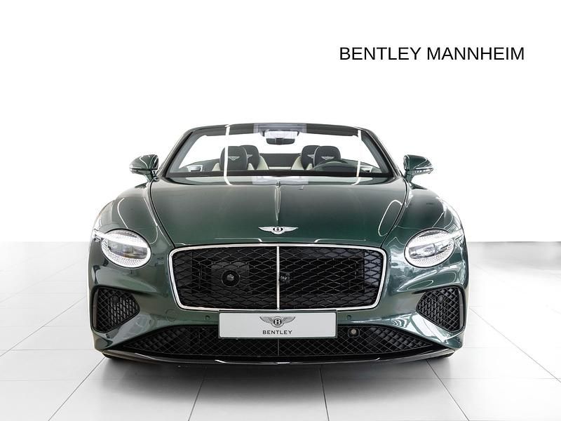 Neu Bentley Continental 680 PS (500 kW) 2025 Viridian Cabrio