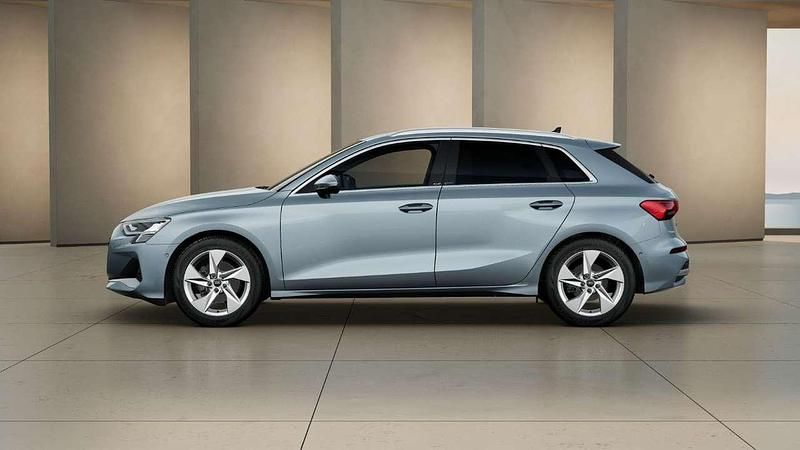 Second-hand Audi A3 Advanced Plus 150 CP (110 kW) 2025 Gri Berlinǎ