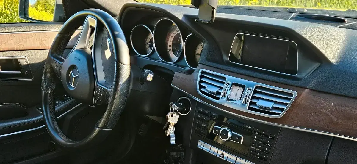 Gebraucht Mercedes E200 136 PS (100 kW) 2014 Grau Kombi