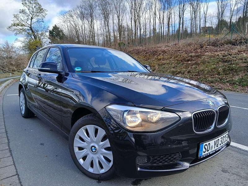 Gebraucht BMW 116 136 PS (100 kW) 2012 Schwarz Kleinwagen