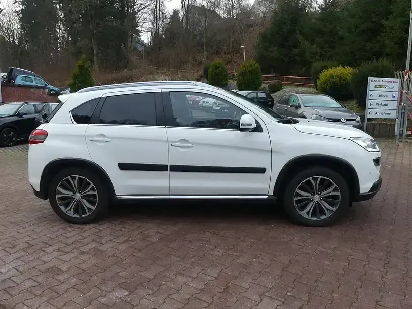 Gebraucht Peugeot 4008 115 PS (84 kW) 2016 Weiß SUV