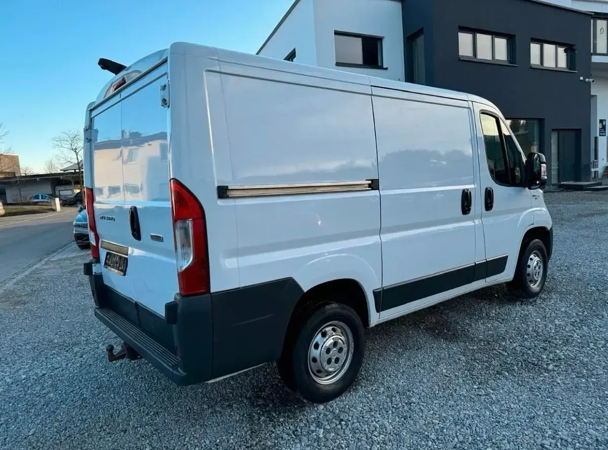Gebraucht Fiat Ducato 131 PS (96 kW) 2018 Weiß Van