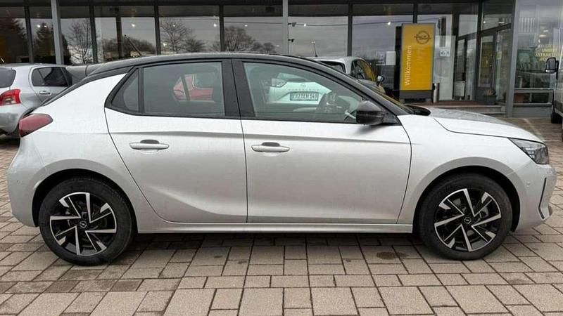 Gebraucht Opel Corsa 101 PS (74 kW) 2025 Kristall silber  metallic (metallic) Kleinwagen