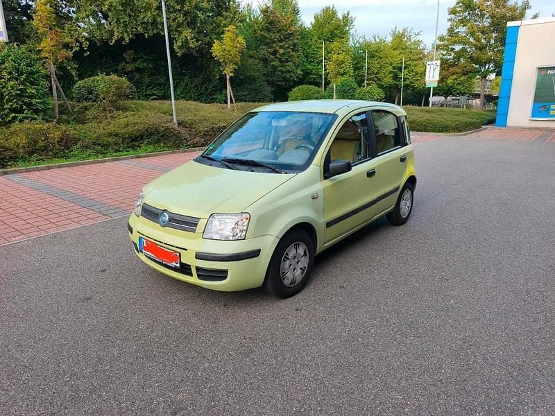Grün Gebraucht 2004 Fiat Panda Kleinwagen | 1.400 € - Bild 1/4