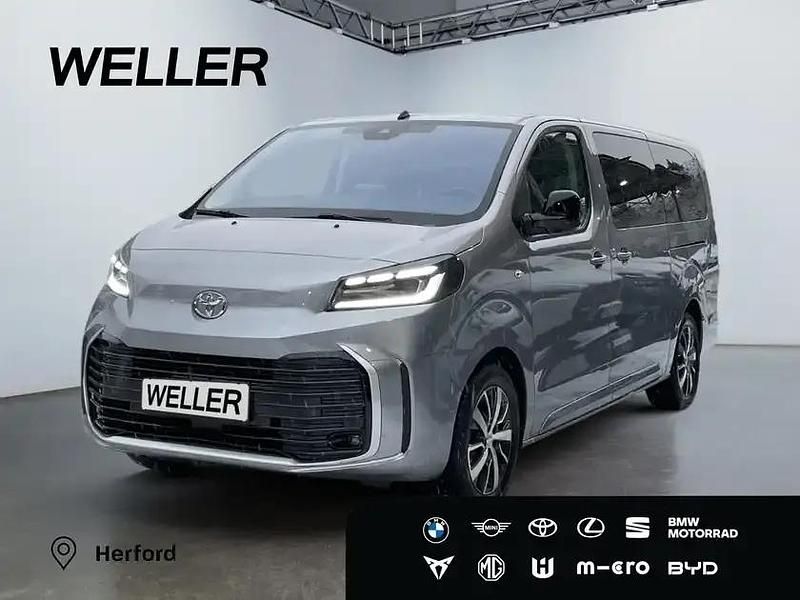 Gebraucht Toyota Proace Team 177 PS (130 kW) 2025 Silver metallic (silber) Van / Kleinbus