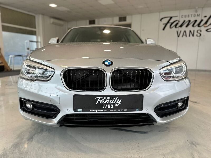 Silber Gebraucht 2017 BMW 118 Sport Line Kleinwagen | 14.999 € (Fairer Preis) - Bild 1/4