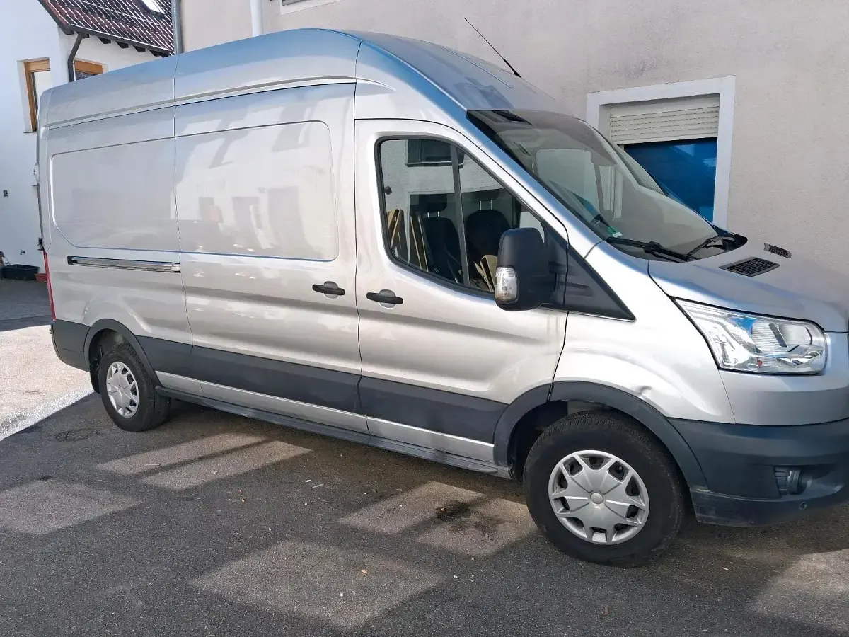 Gebraucht Ford Transit 170 PS (125 kW) 2018 Silber Van