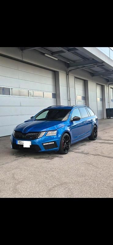 Blau Gebraucht 2020 Skoda Octavia RS Kombi | 26.999 € (Superpreis) - Bild 1/4